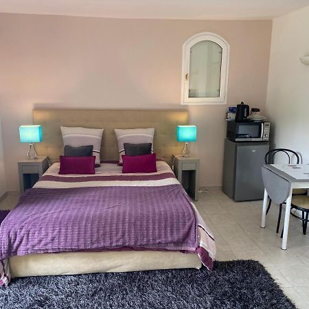 Chambre Spacieuse Independante Dans Villa Plus Parking Privee Λε Κανέ Εξωτερικό φωτογραφία