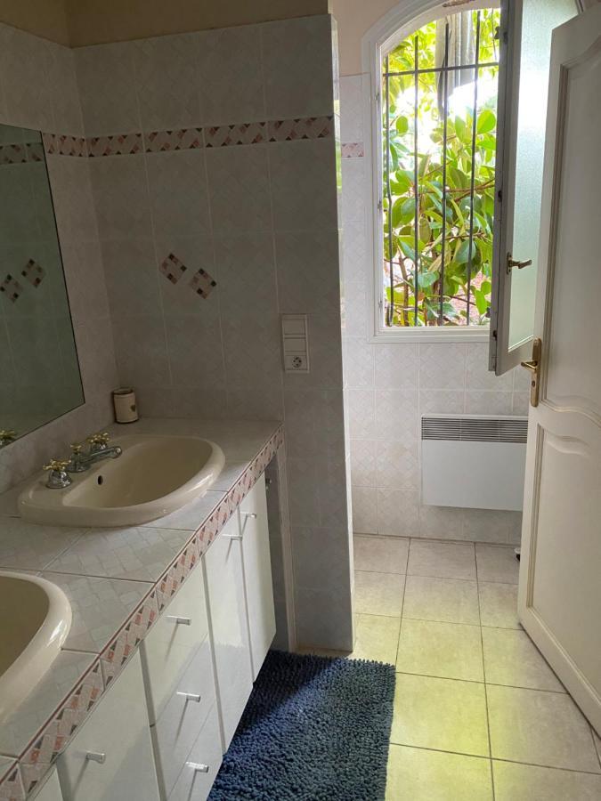 Chambre Spacieuse Independante Dans Villa Plus Parking Privee Λε Κανέ Εξωτερικό φωτογραφία